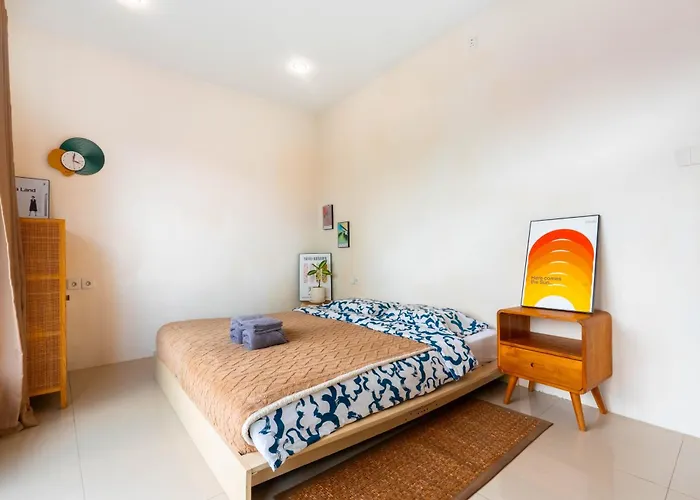 Baliwatchi With Kitchen, Wi-fi And Pool ゲストハウス 3*