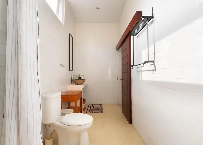 Baliwatchi With Kitchen, Wi-fi And Pool 3* チャングー